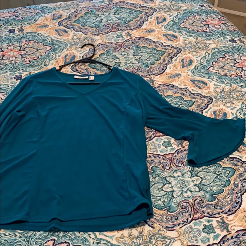 Blue top bell sleeve